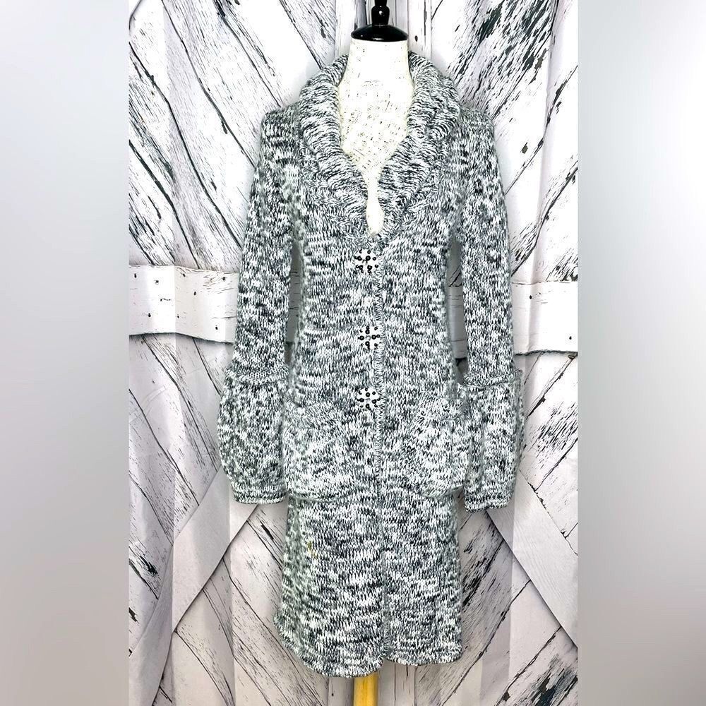 BCBG MaxAzria long cardigan marled w/bead & rhinestone buttons M